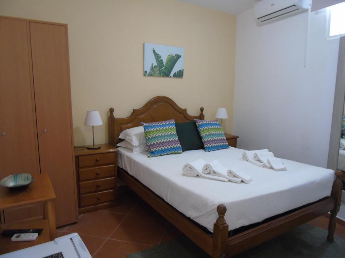 Manta Guest - Bed & Breakfast Manta Rota Exteriör bild